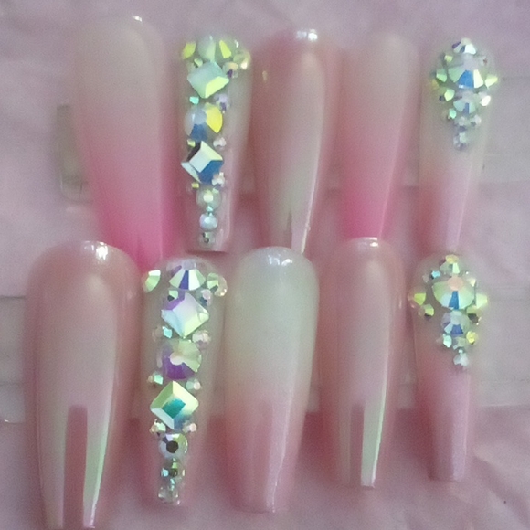 Bedazzled pink press ONS - Picture 2 of 2